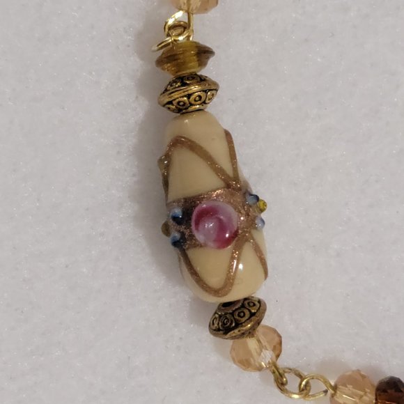 Amber and cream glass bead necklace and earrings - Picture 5 of 5